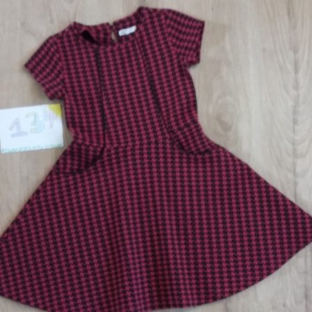 kleedje rood 134